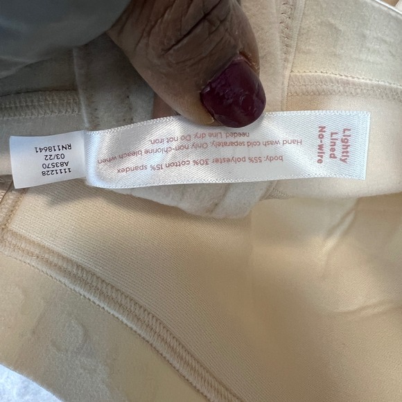 Cacique Lightly Lined No-Wire Bra 42F Beige Logo Band Wireless 1111228 NWT - Picture 6 of 9